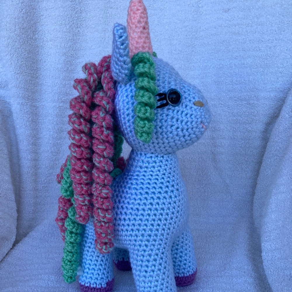 Crochet unicorn - Picture 2 of 3